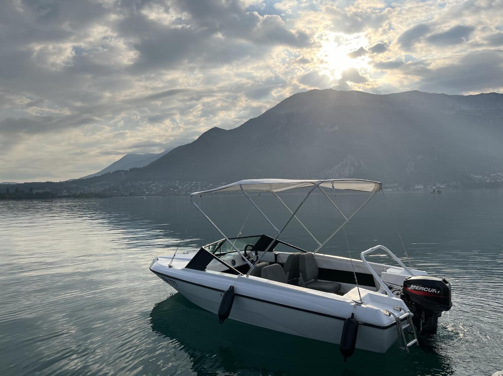 Joli Studio Avec Jardin Leilighet Annecy Eksteriør bilde